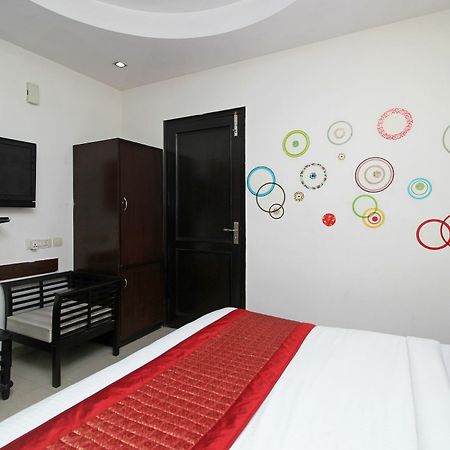 Oyo 9030 Hotel Delhi Airport Plaza Нью-Делі Екстер'єр фото