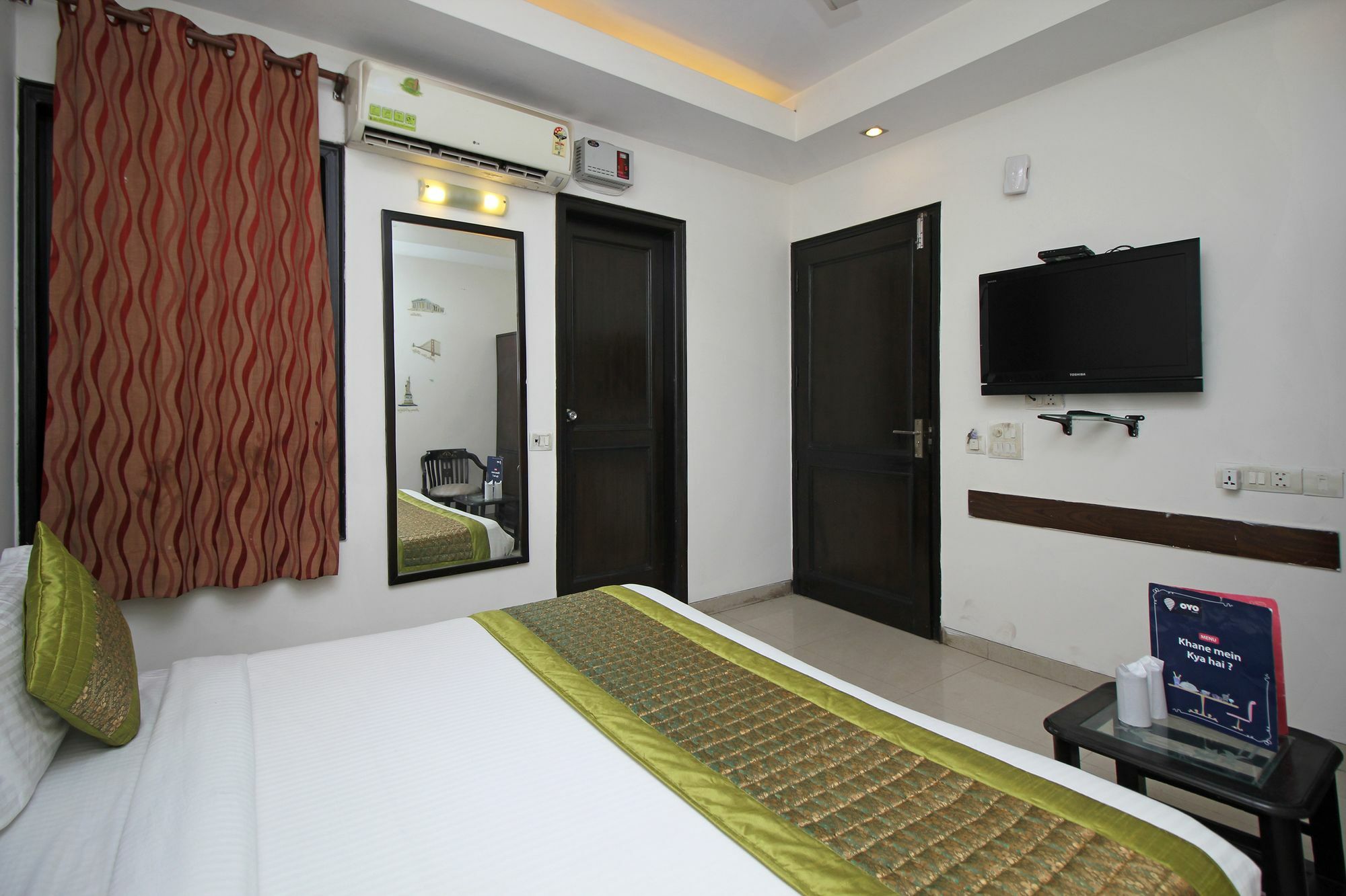 Oyo 9030 Hotel Delhi Airport Plaza Нью-Делі Екстер'єр фото