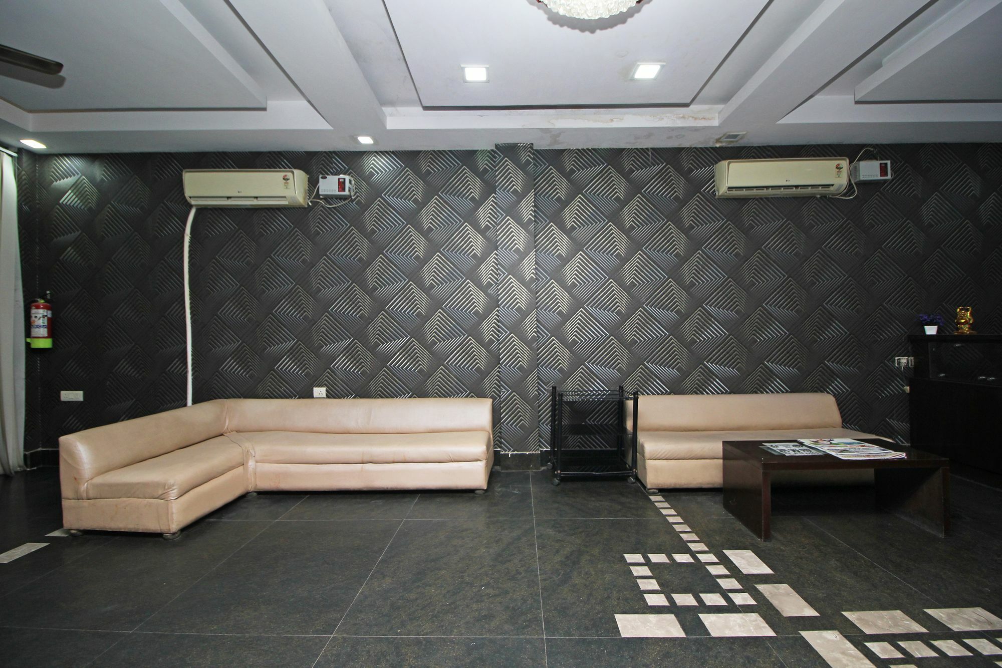 Oyo 9030 Hotel Delhi Airport Plaza Нью-Делі Екстер'єр фото